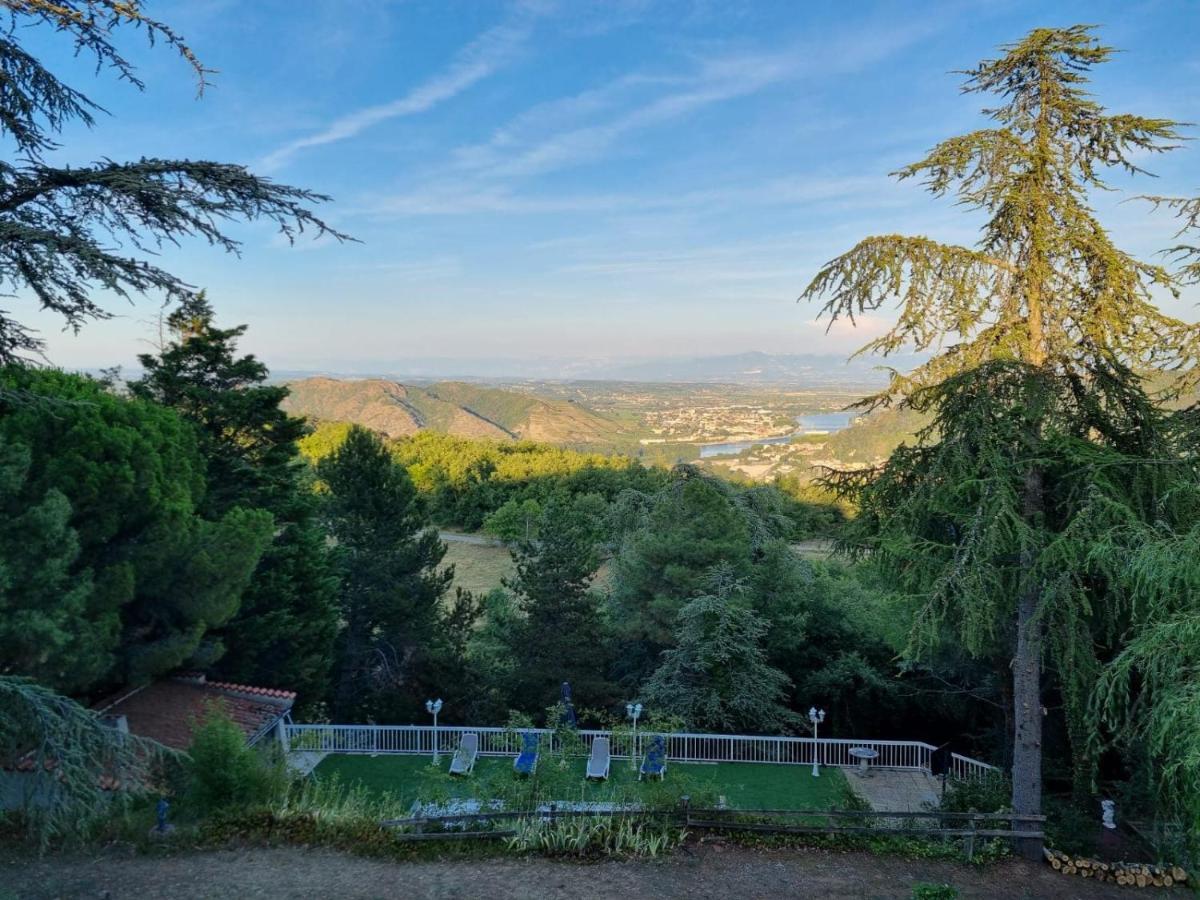 Tikazela - Domaine Ombre Et Lumiere Bed & Breakfast Saint-Jean-de-Muzols Exterior photo